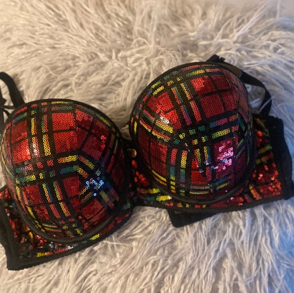 Push-UP Bras - Picture 3 of 16